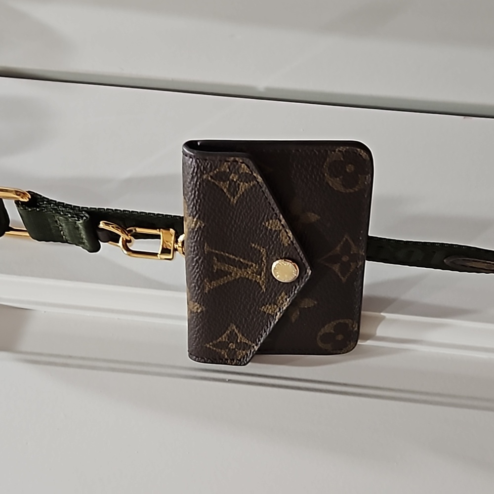 Louis Vuitton Felicie Strap and Go - Picture 3 of 13